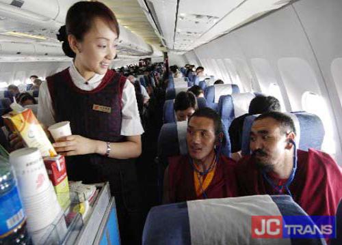 11日西寧機場開通拉薩空運航線