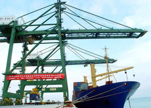 江陰港前三季度危險(xiǎn)品吞吐量破1000萬(wàn)噸 