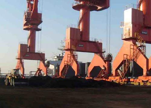 煤炭需求激增引發(fā)搶船現(xiàn)象 運(yùn)價(jià)瘋漲